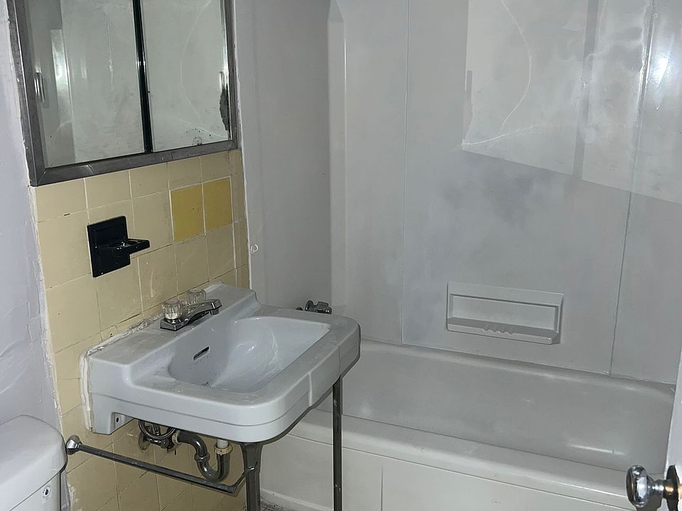 Bathroom (Bano)