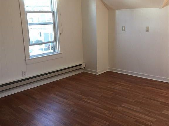 3rd image of 23 Seaview Ave APT 6