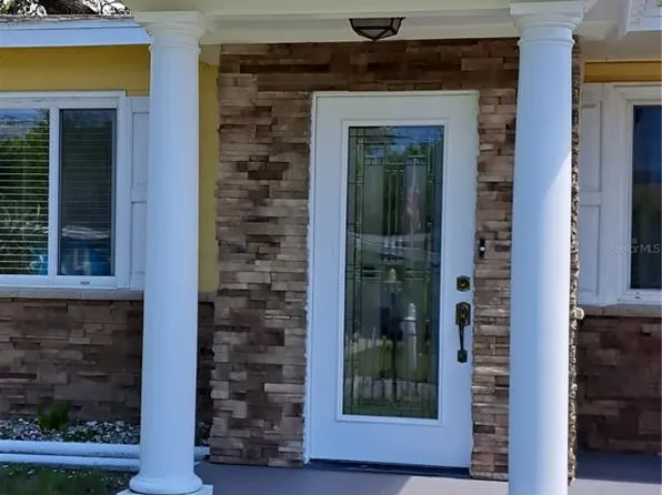 844 67th St S, Saint Petersburg, FL 33707