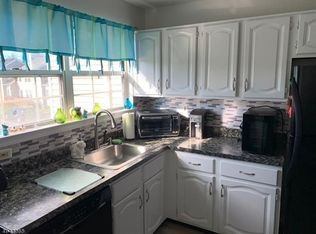 181 Aster Ct, Whitehouse Station, NJ 08889