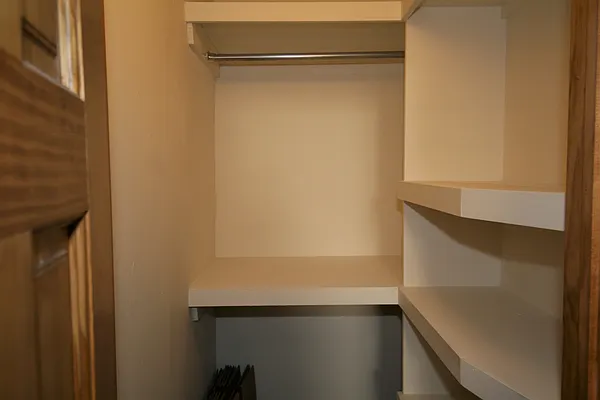 Rented by Jeffrey Mark Peckage Inc. | media 19