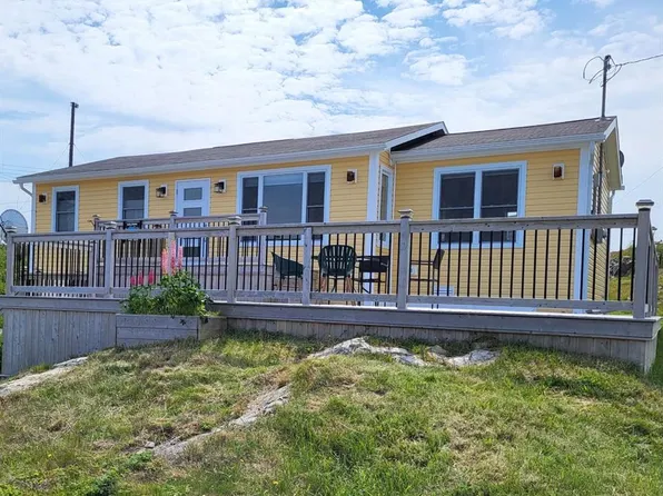 2 Baker's Road, Fogo Island, NL A0G2B0