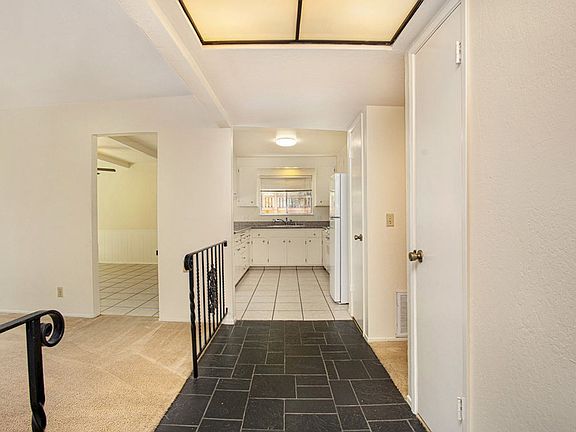 4th image of 1170 Park Ave APT A