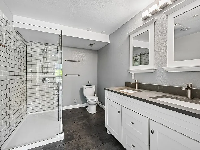 2550 W 82nd Pl #D — Photo 21
