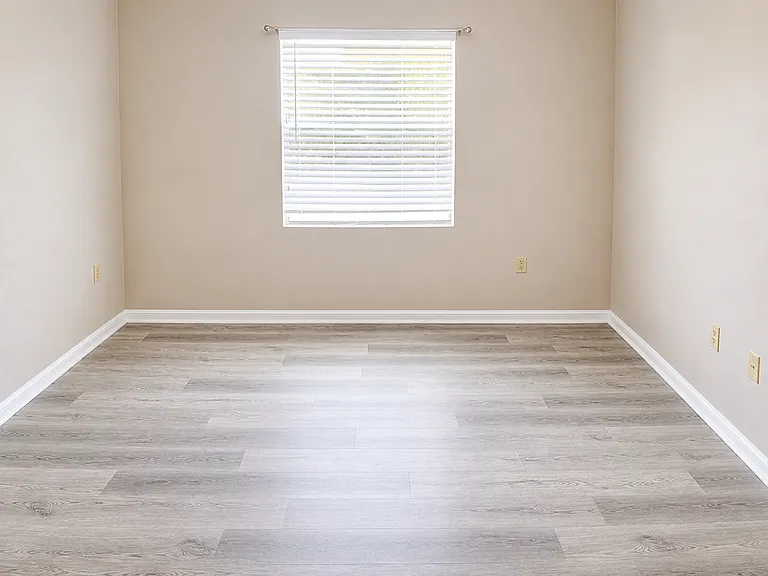 3008 Parkway Blvd #305 — Photo 6