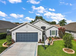 24830 Cranes Roost Cir, Leesburg, FL 34748