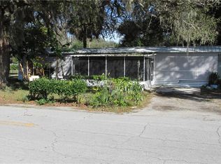 901 Cr 482n, Lake Panasoffkee, FL 33538