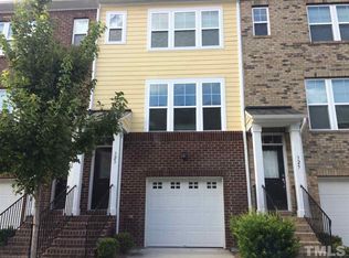 323 Dove Cottage Ln, Cary, NC 27519