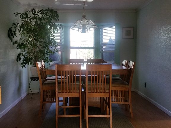 2nd image of 3130 Halleck Dr