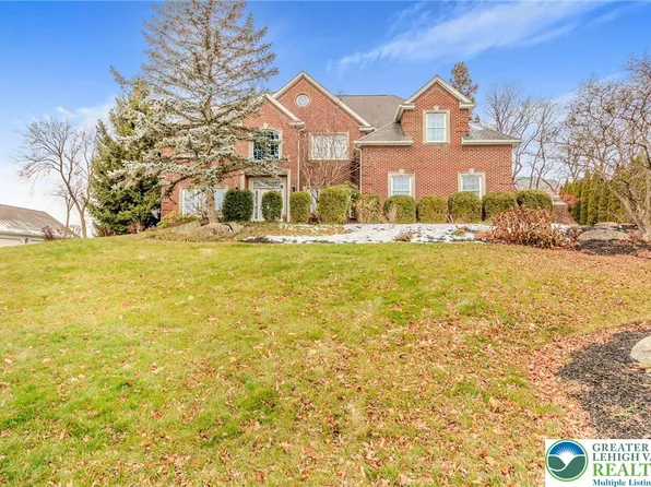 1768 Penns Crossing, Allentown, PA 18104