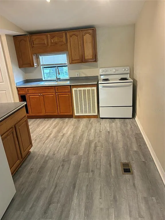 1 bed, 1.0 bath, 780 sqft, $1,350 — Photo 3