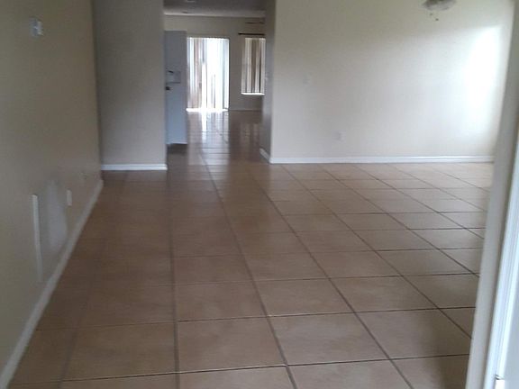 Foyer, Living and dinning room