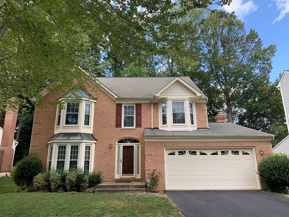 1st image of 9110 Wood Pointe Way