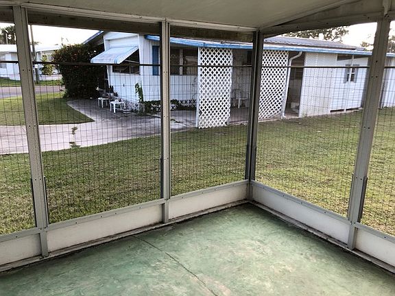 screened in lanai