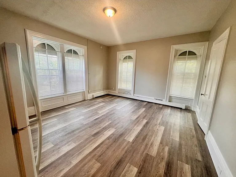 210 Locust St #3 — Photo 2