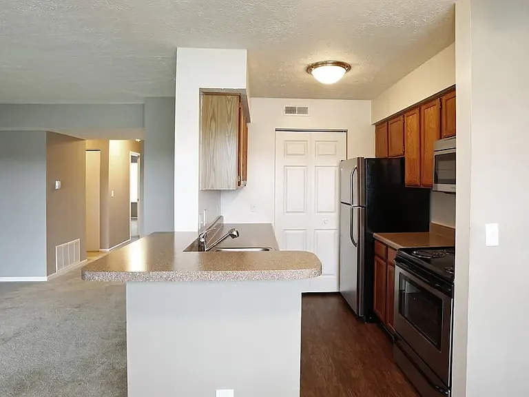 Classic Triple Crown w/ Kitchen Pantry
2bed2bath