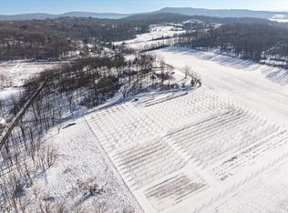 63 Valley Crest Rd, Clinton Twp., NJ 08833