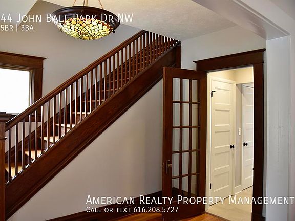 4th image of 44 John Ball Park Dr NW