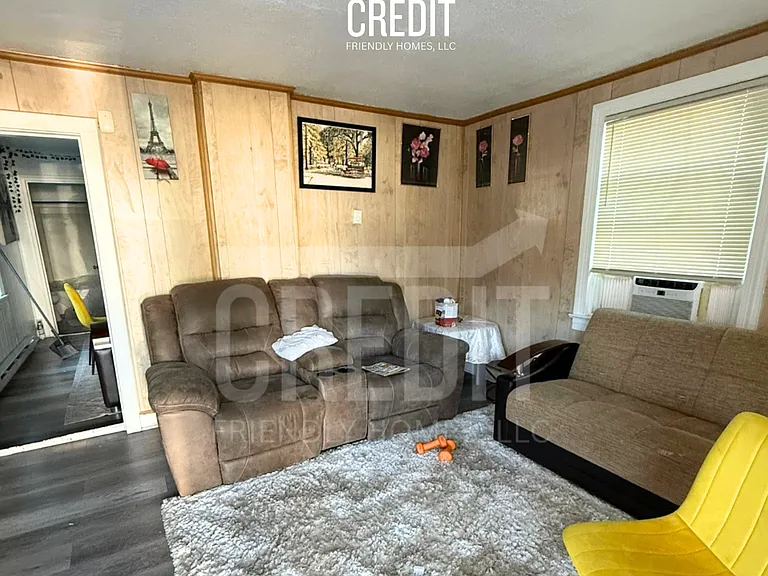 35 Redwood St — Photo 3