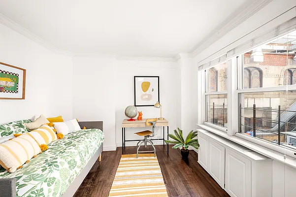 Sold by Compass | media 10