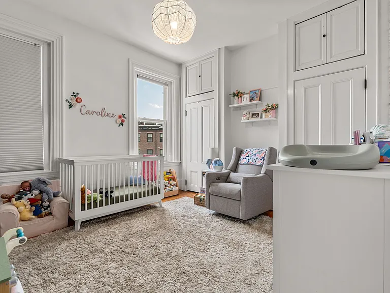 40 Chestnut St #2 — Photo 11