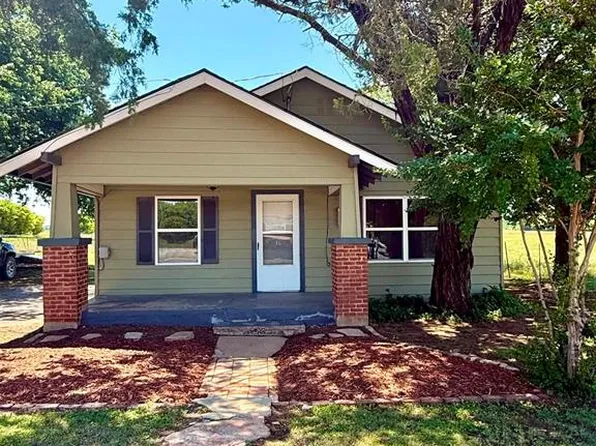 7984 Us Highway 70 Hwy, Waurika, OK 73573