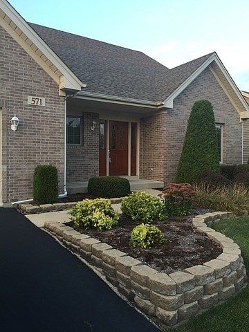 1st image of 571 Meadowview Dr