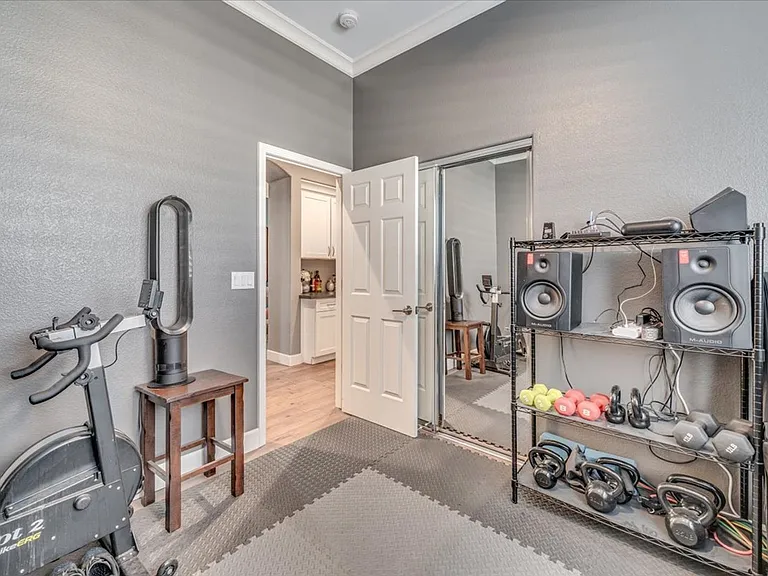 10562 Thistle Berry Ct — Photo 32