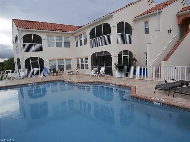 1st image of 4546 SE 6th Pl APT A