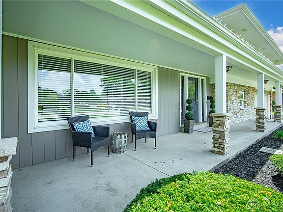 5th image of 5590 Hugh Dr