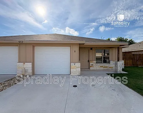 912B Mason Dr Photo 1