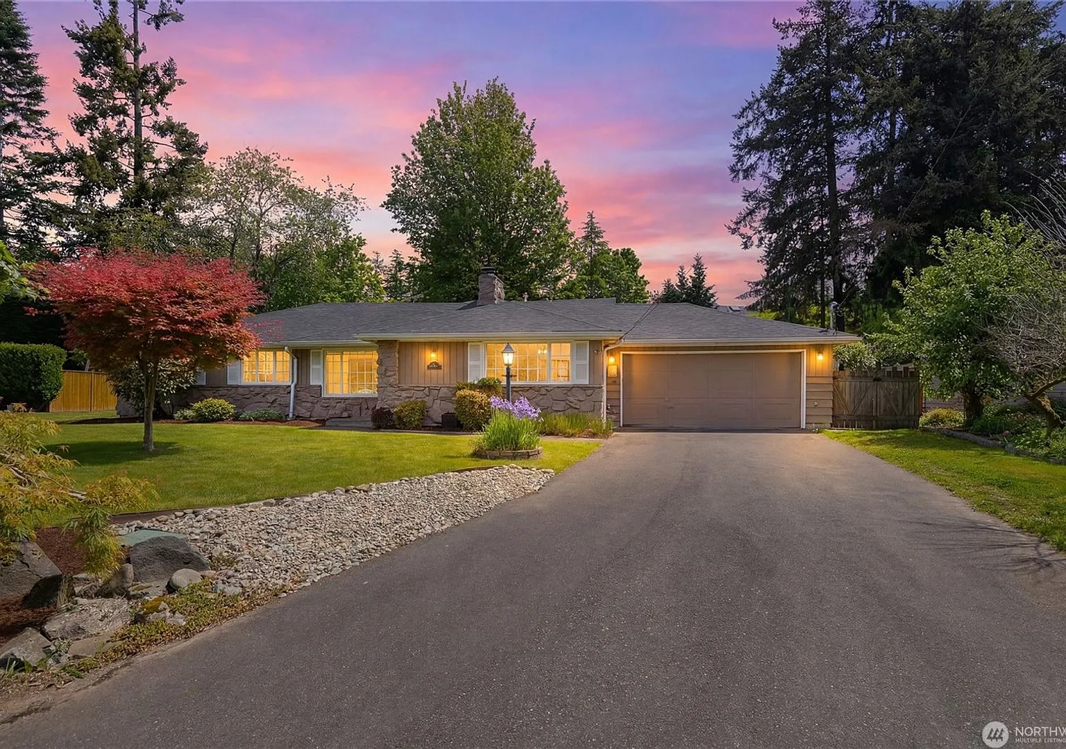 3Bd/2.5Ba Woodway Home — Photo 1