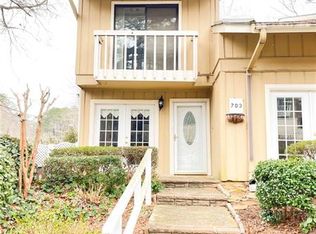 703 Hanover Ln, Marietta, GA 30067