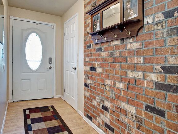 4th image of 17104 20th Avenue Ct E