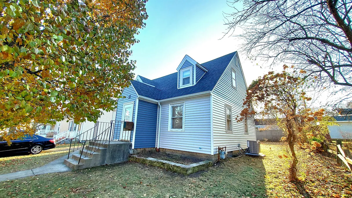 Building Photo - 1115 Illinois Ave