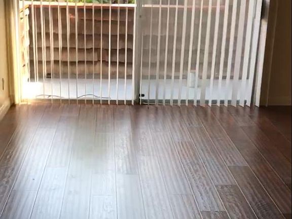 4th image of 5414 Newcastle Ave APT 30