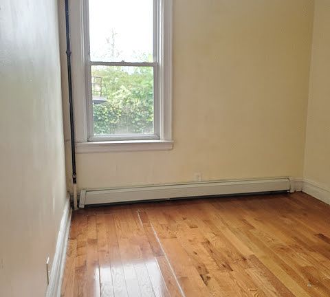 3rd image of 33 Clarke Ave #1