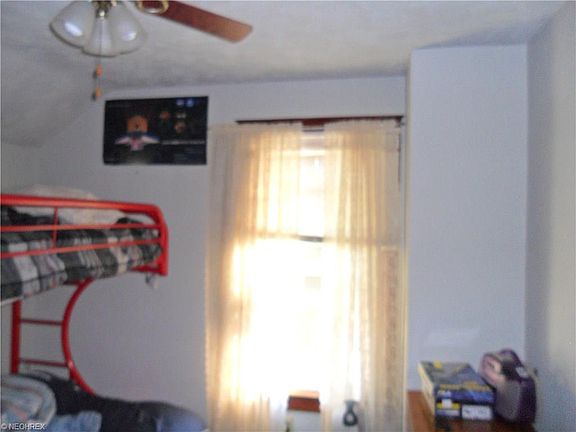 4th image of 555 Tenney Ave