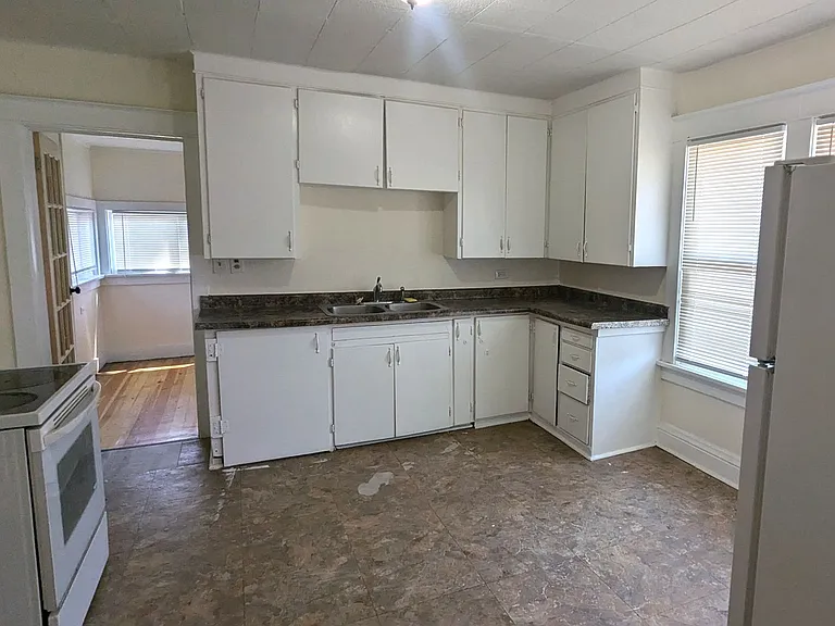 1784 Hoyt St — Photo 5