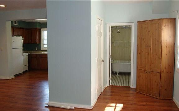 4th image of 540 E Charlton Ln