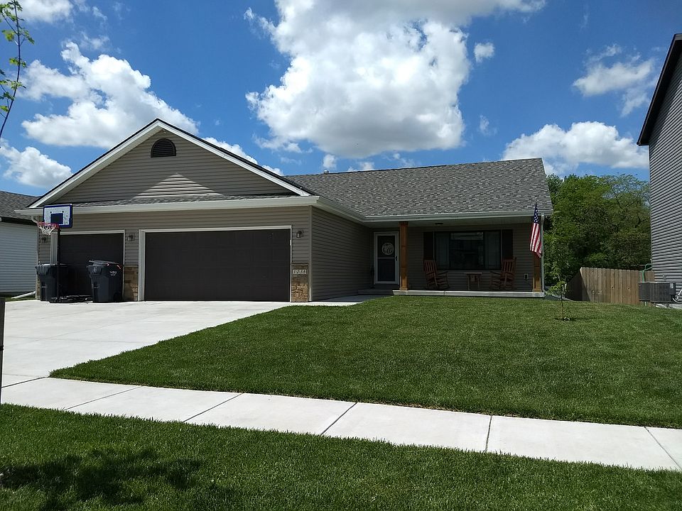 1st image of 1235 SW Kelsey Cir