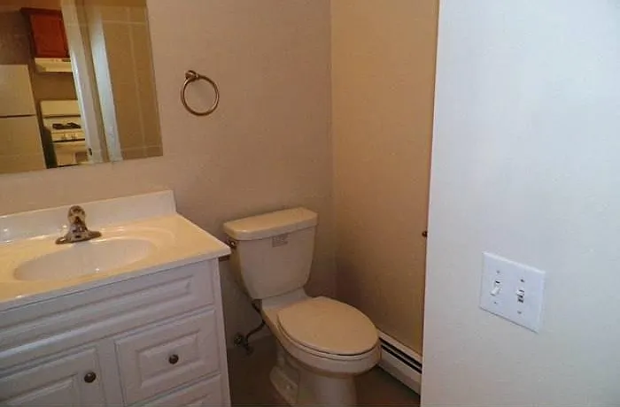 139 Hillcrest Ave — Photo 6