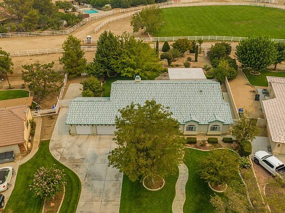 2nd image of 12775 Bay Ln