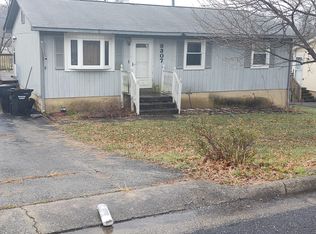 8307 Willow Creek Dr, Roanoke, VA 24019