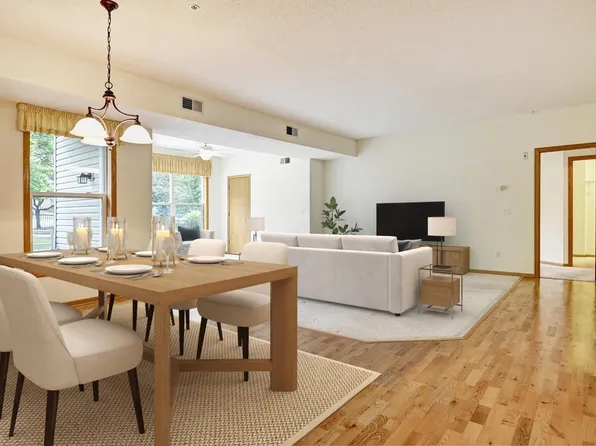 9225 Medicine Lake Rd APT 105B, Golden Valley, MN 55427