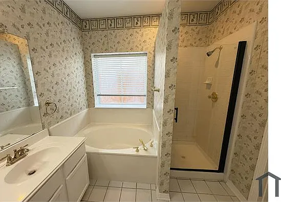 8713 Watersway Dr — Photo 15