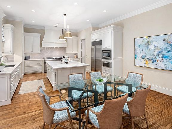 2nd image of 6924 Stone Meadow Dr