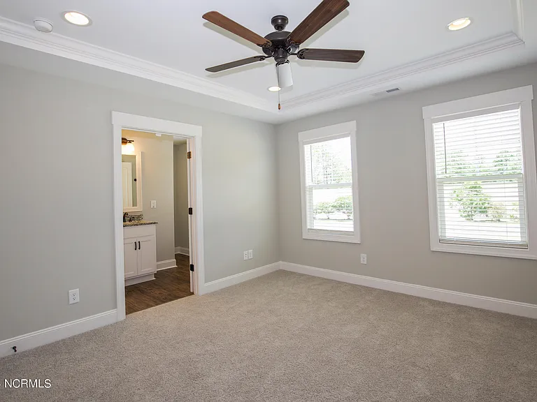 1021 Juniper Lake Rd — Photo 23