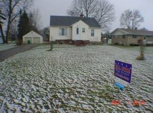 2554 Midland Rd, Bay City, MI 48706