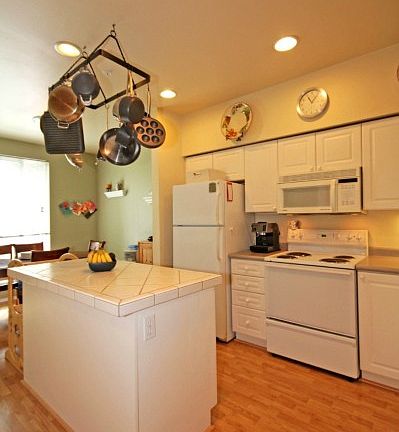 Eat-In Kitchen Space